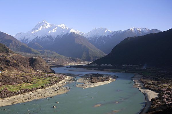 雅魯藏布江.jpg 雅魯藏布江.jpg