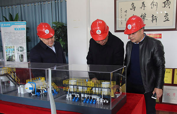 湖南省循環(huán)經(jīng)濟(jì)協(xié)會(huì)陳超副會(huì)長(zhǎng)一行蒞臨頂立科技2.jpg 湖南省循環(huán)經(jīng)濟(jì)協(xié)會(huì)陳超副會(huì)長(zhǎng)一行蒞臨頂立科技2.jpg