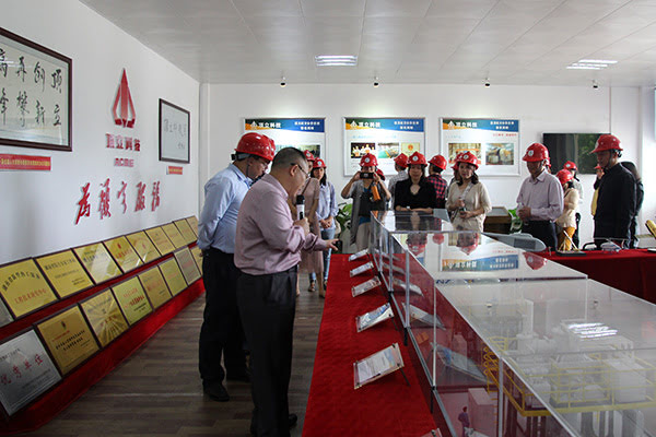 省有色金屬研究院黨支部聯(lián)合頂立科技黨支部開展主題黨日活動 省有色金屬研究院黨支部聯(lián)合頂立科技黨支部開展主題黨日活動